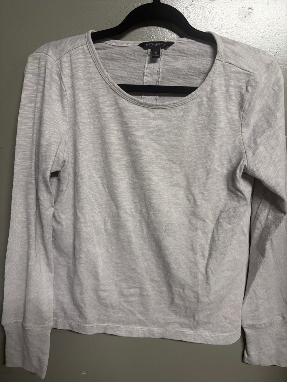 Banana Republic Light Gray Long Sleeve Tee